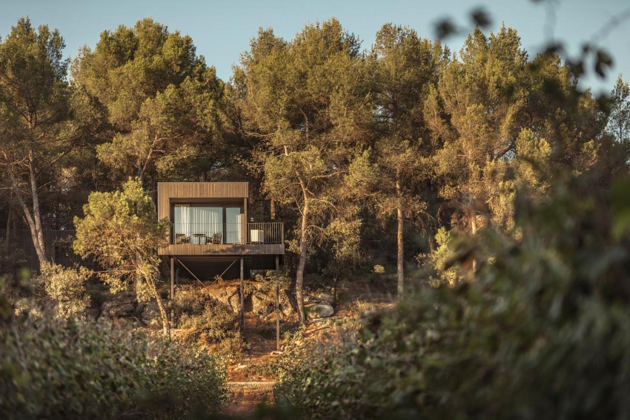 Les Cabanes De L'Oller Del Mas Manresa Buitenkant foto
