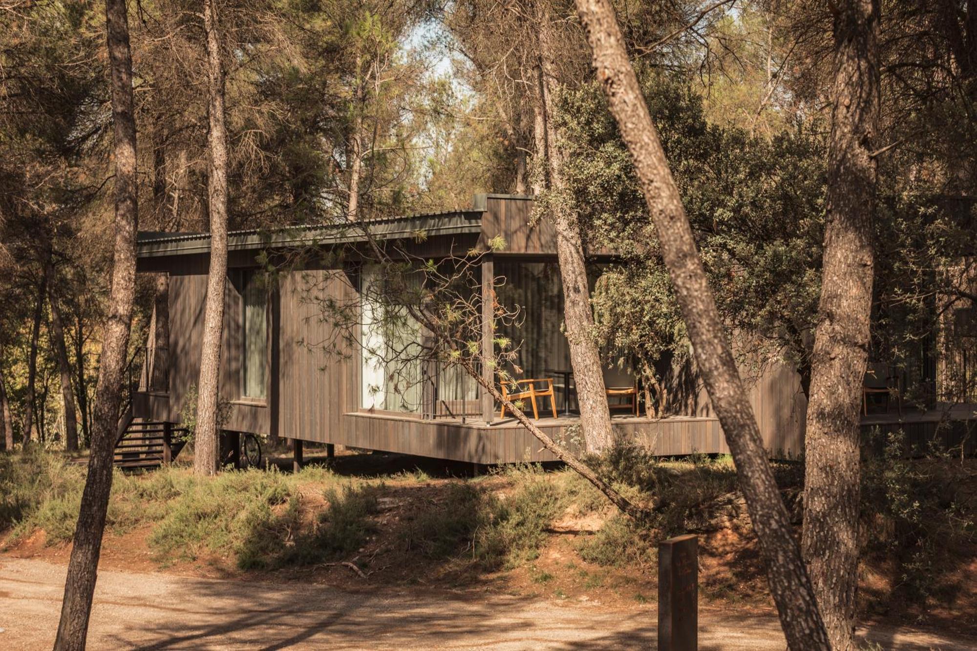 Les Cabanes De L'Oller Del Mas Manresa Buitenkant foto